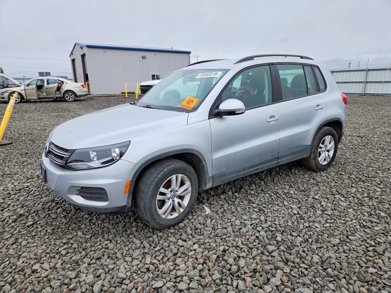 WVGBV7AX5HK017287 · 2017 VOLKSWAGEN TIGUAN