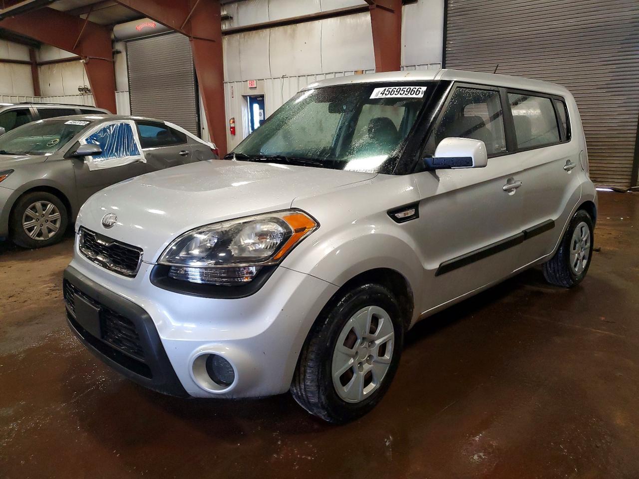 KNDJT2A50D7758094 · 2013 KIA SOUL