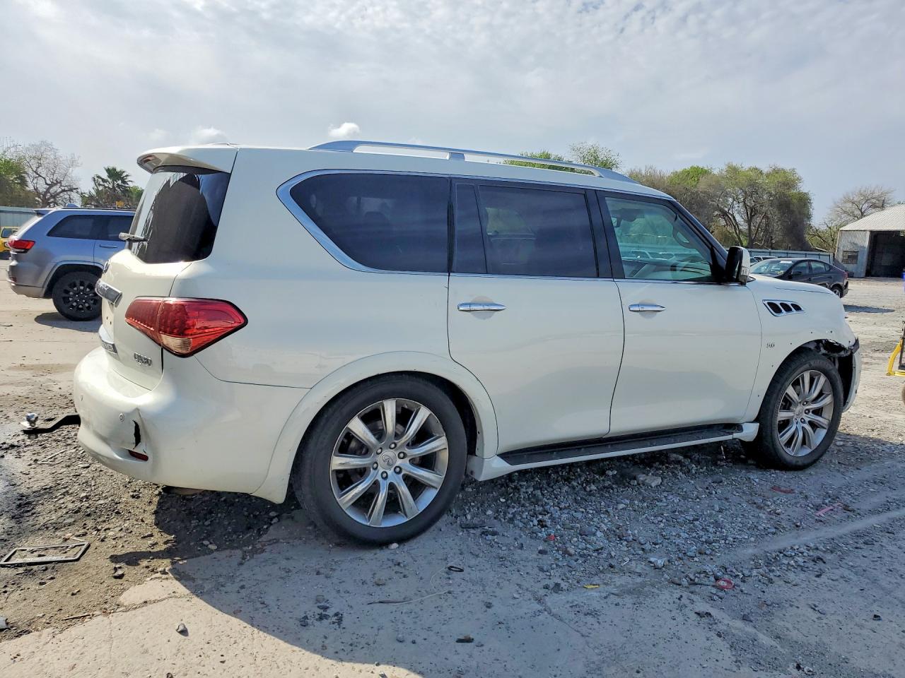 JN8AZ2ND1E9750631 · 2014 INFINITI QX80 · 3/12