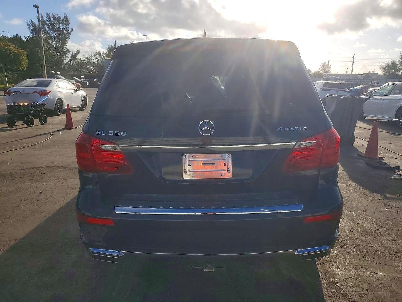 4JGDF7DE6FA483247 · 2015 MERCEDES-BENZ GL · 6/14