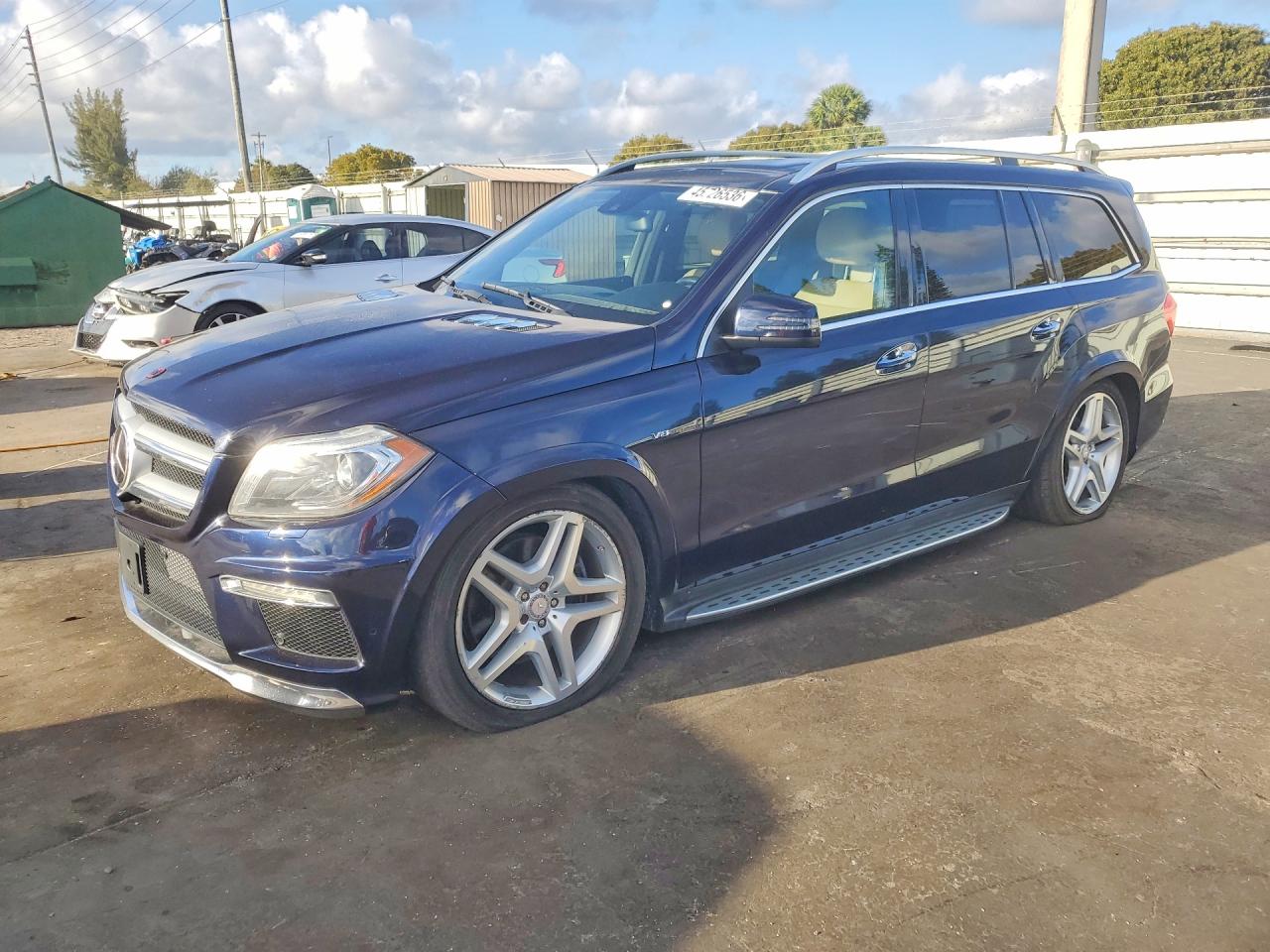 4JGDF7DE6FA483247 · 2015 MERCEDES-BENZ GL