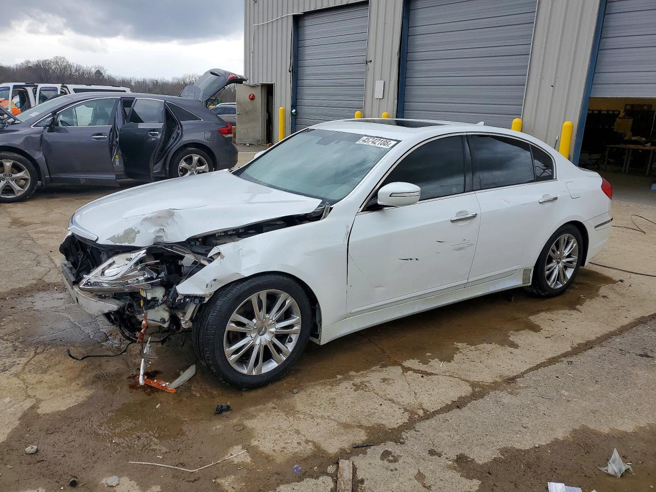 KMHGC4DD4CU208370 · 2012 HYUNDAI GENESIS