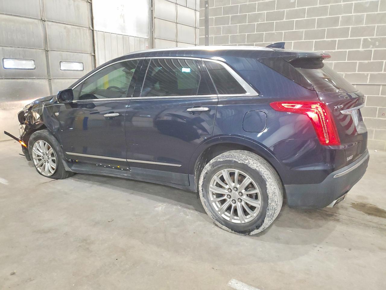 1GYKNARS7HZ121548 · 2017 CADILLAC XT5 · 2/13