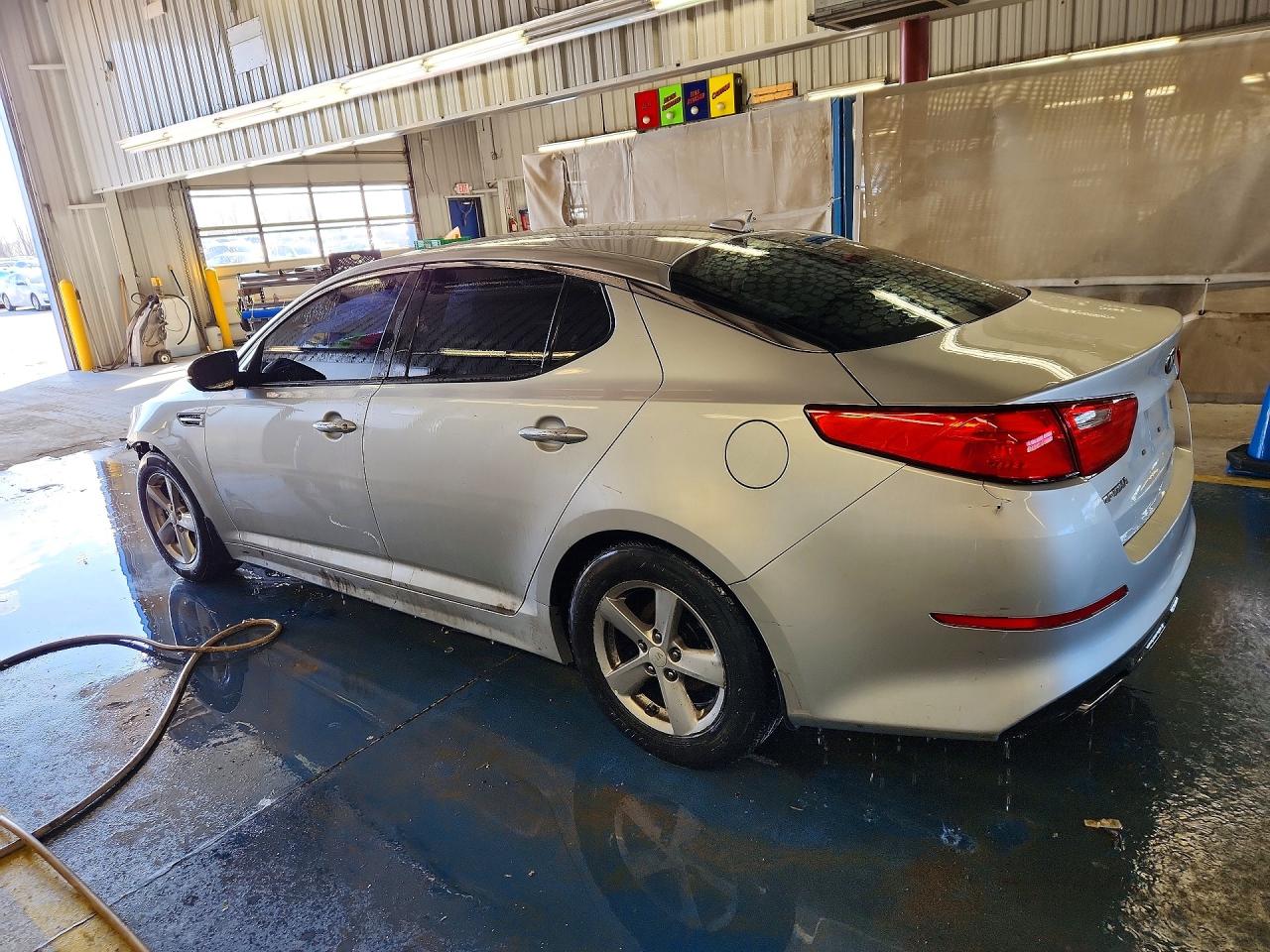 5XXGM4A75FG459800 · 2015 KIA OPTIMA · 2/13