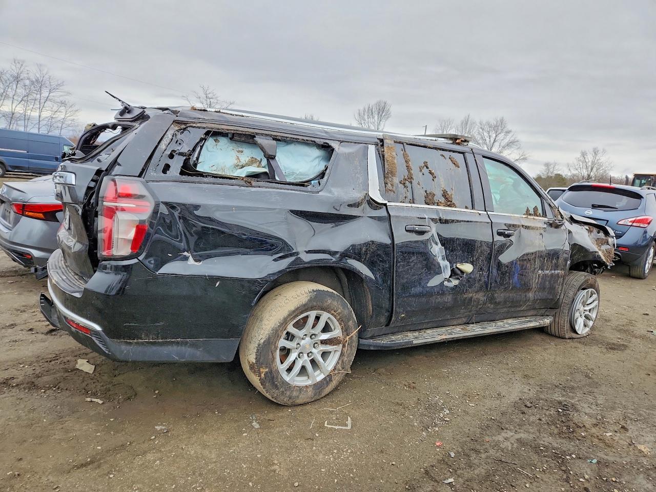 1GNSKBED9RR105338 · 2024 CHEVROLET SUBURBAN · 3/13