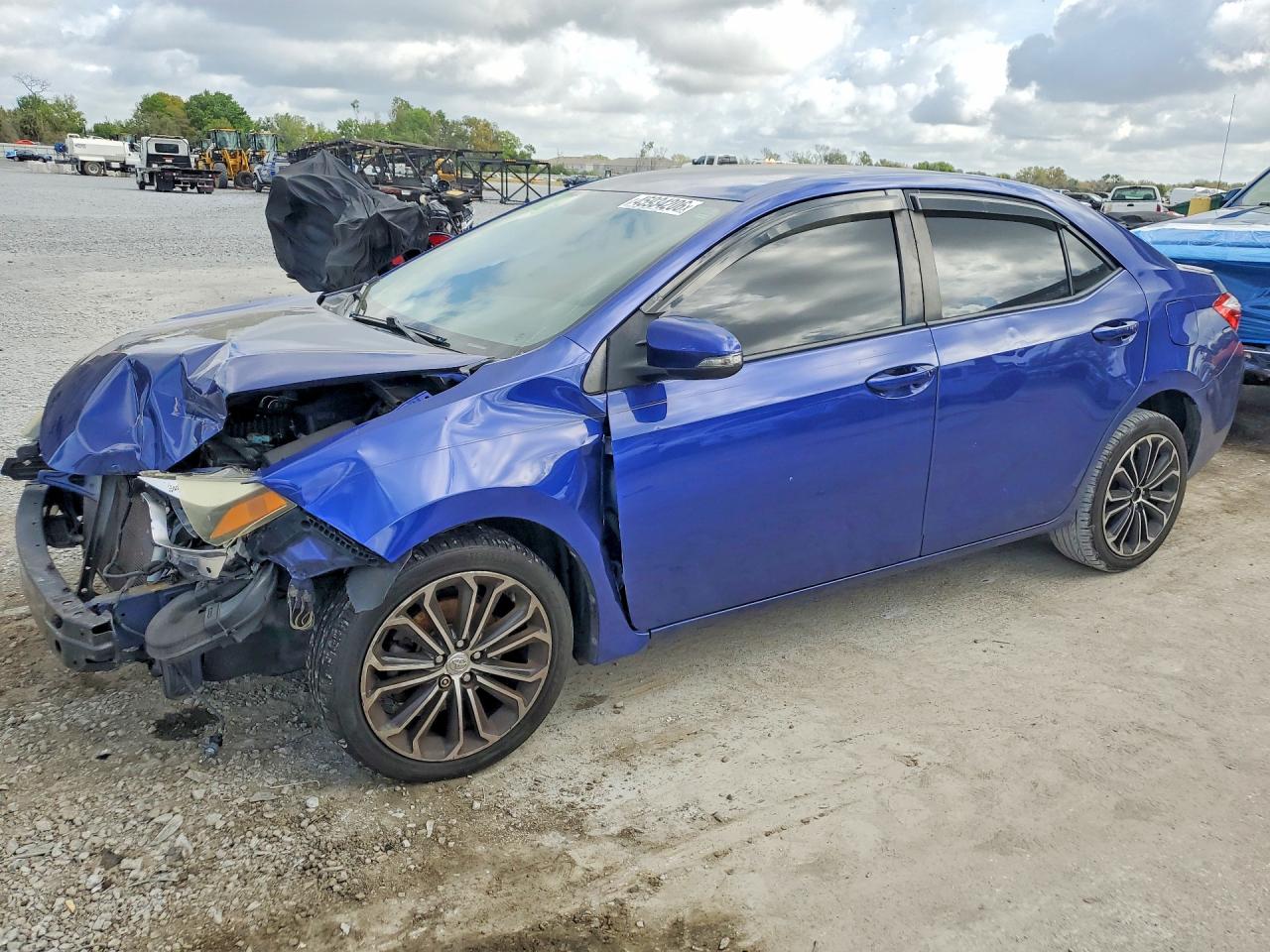 2T1BURHE2FC473656 · 2015 TOYOTA COROLLA