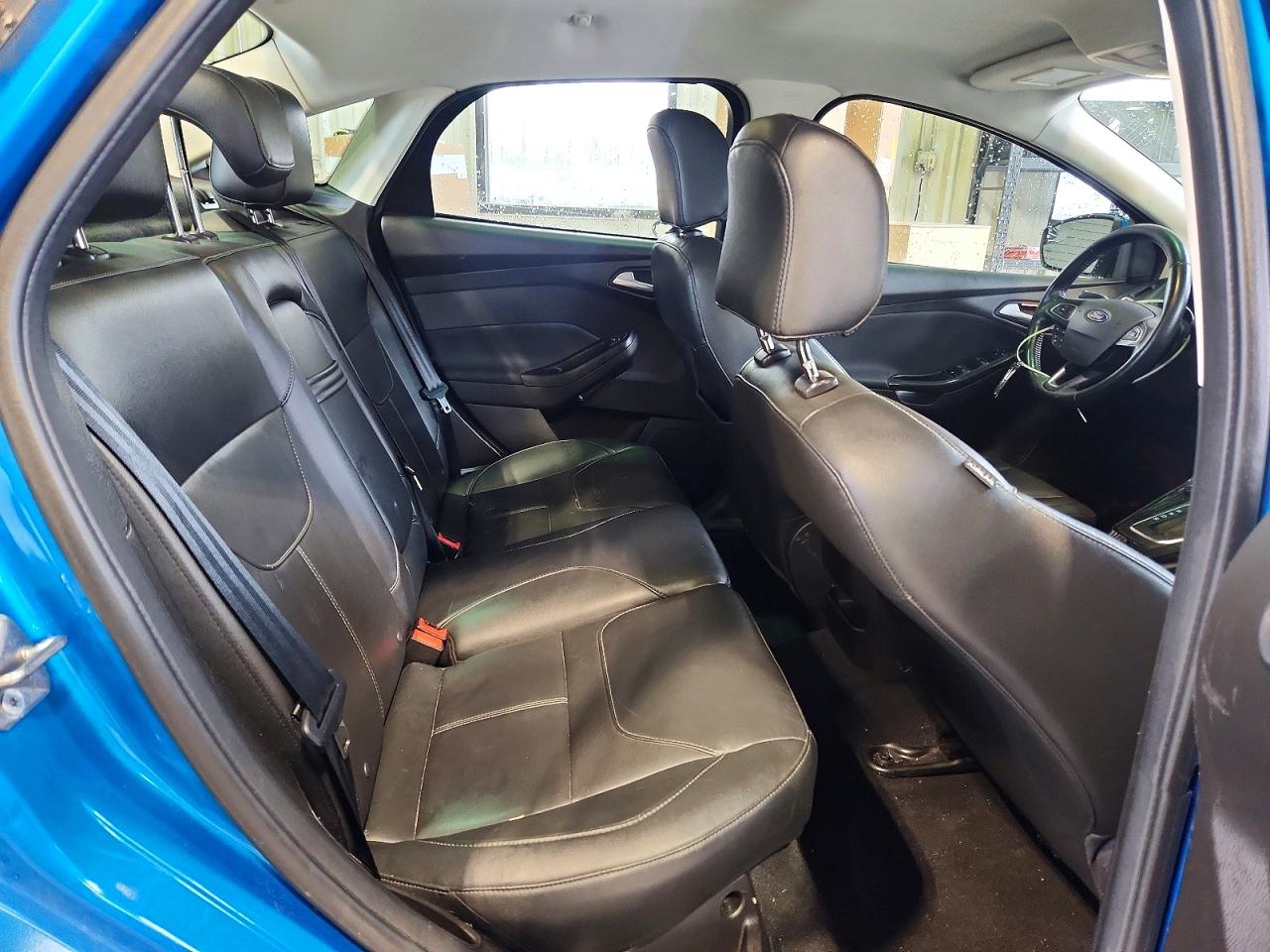 1FADP3J21GL363761 · 2016 FORD FOCUS · 10/12