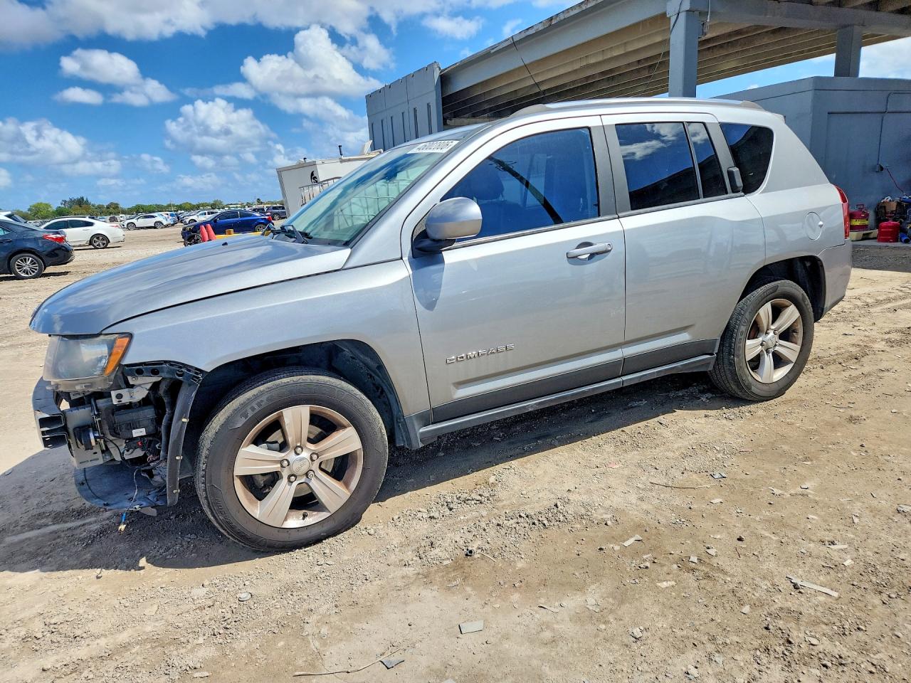 1C4NJCEA2FD110717 · 2015 JEEP COMPASS