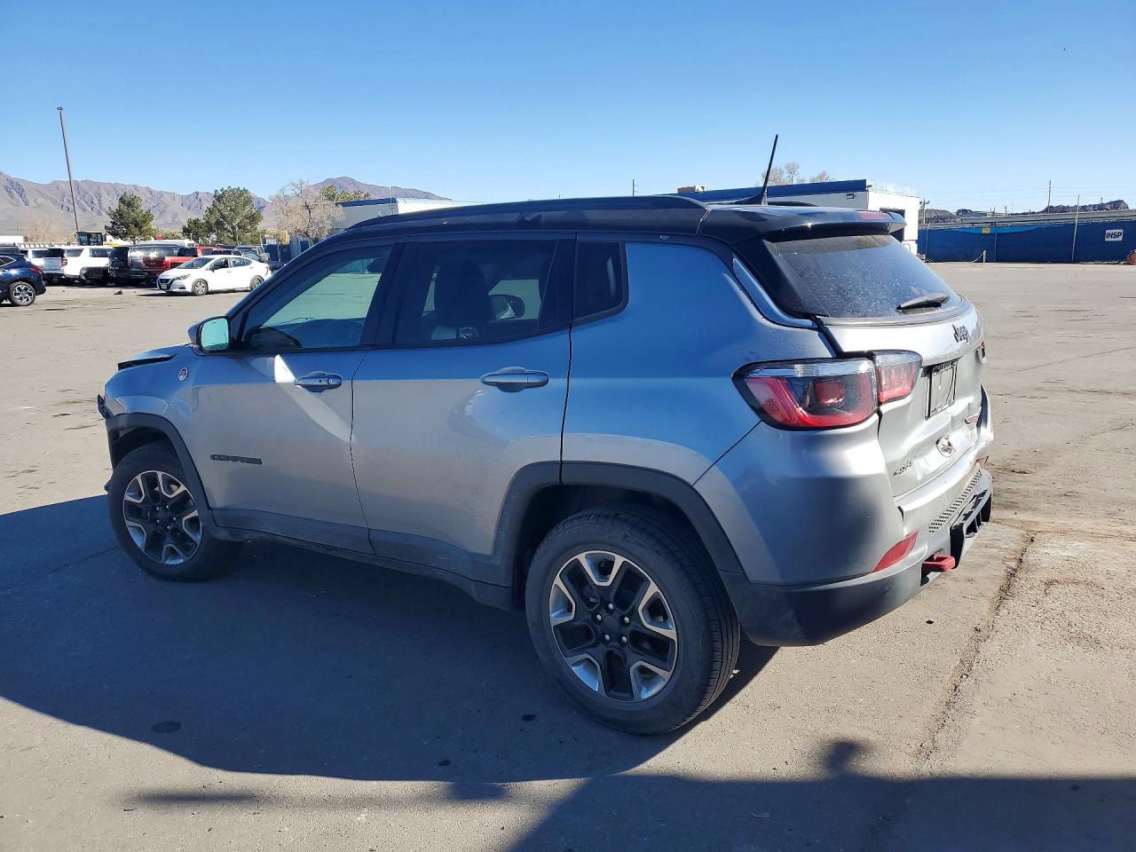 3C4NJDDB0HT633554 · 2017 JEEP COMPASS · 2/13