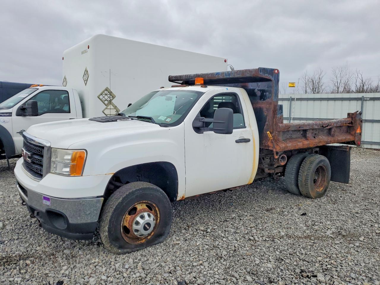 1GD322CG0DF113649 · 2013 GMC SIERRA