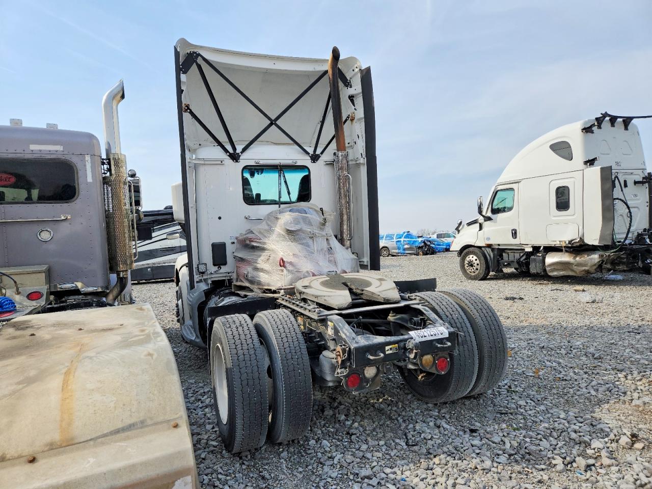 1XPBA48X3KD600178 · 2019 PETERBILT 579 · 3/10