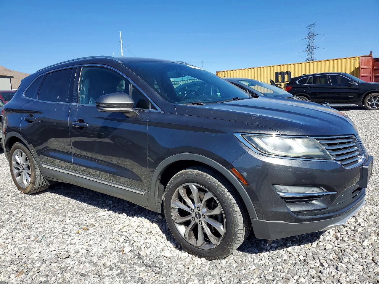 5LMCJ2C99HUL35660 · 2017 LINCOLN MKC · 4/13