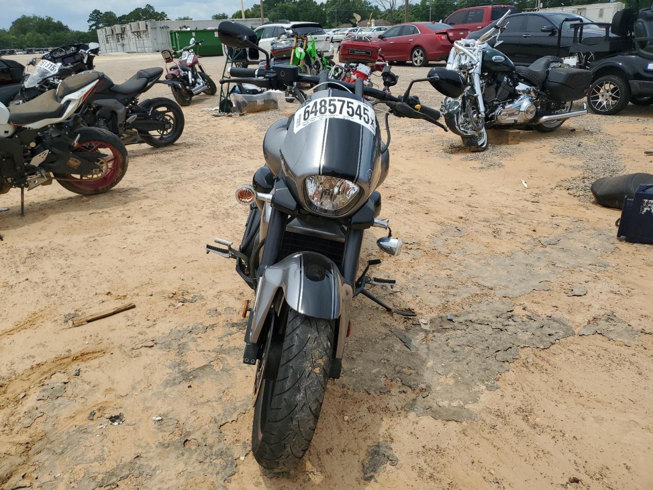 JS1VY53A7L7100442 · 2020 SUZUKI VZR1800 · 2/9