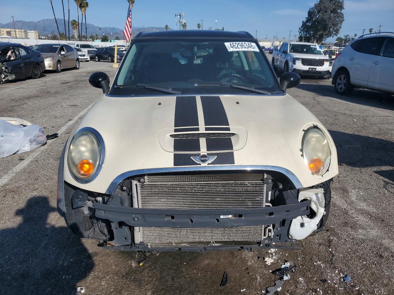 WMWML33588TN66271 · 2008 MINI COOPER · 5/13