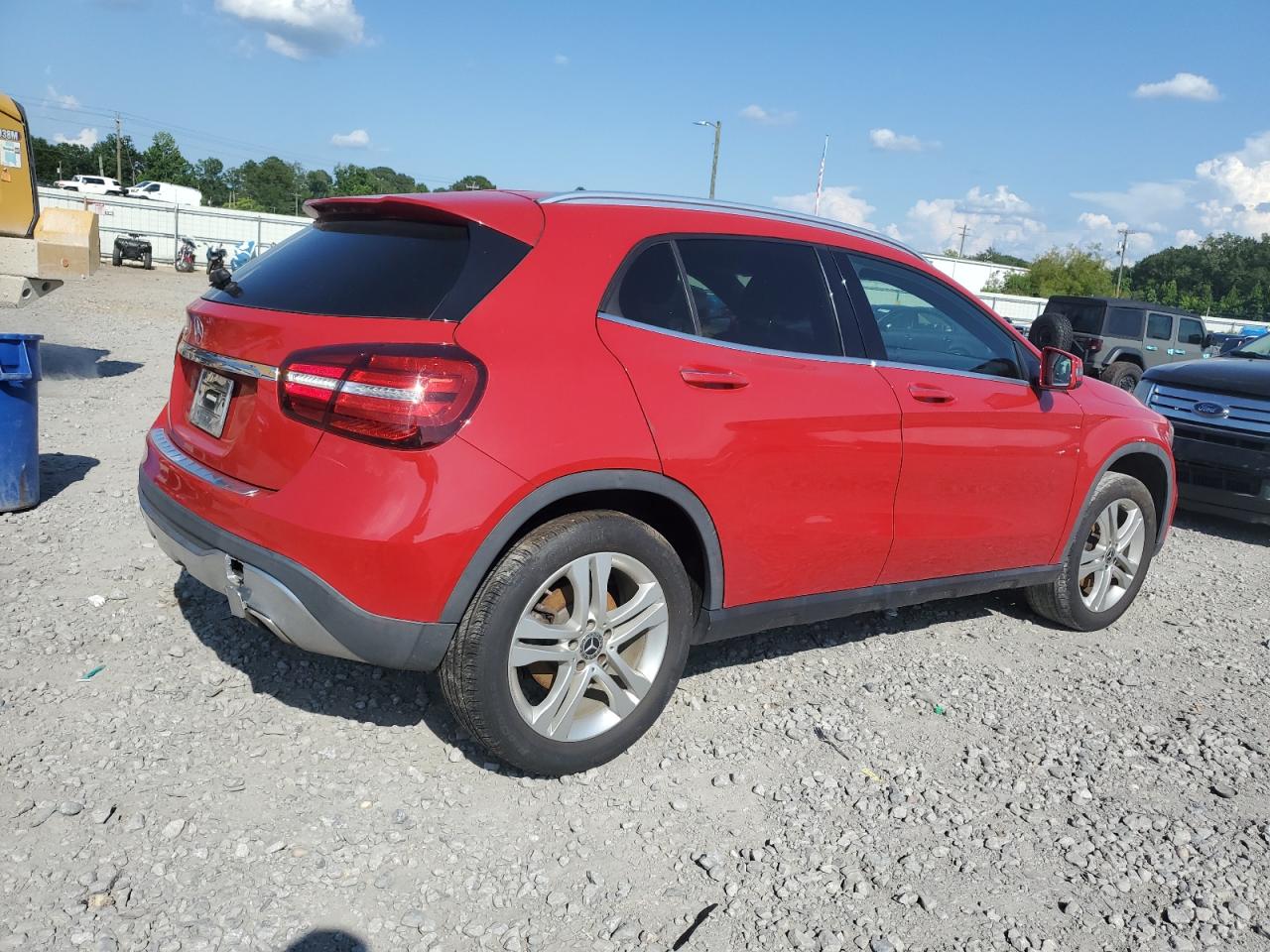 WDCTG4EB1LU024535 · 2020 MERCEDES-BENZ GLA · 3/13