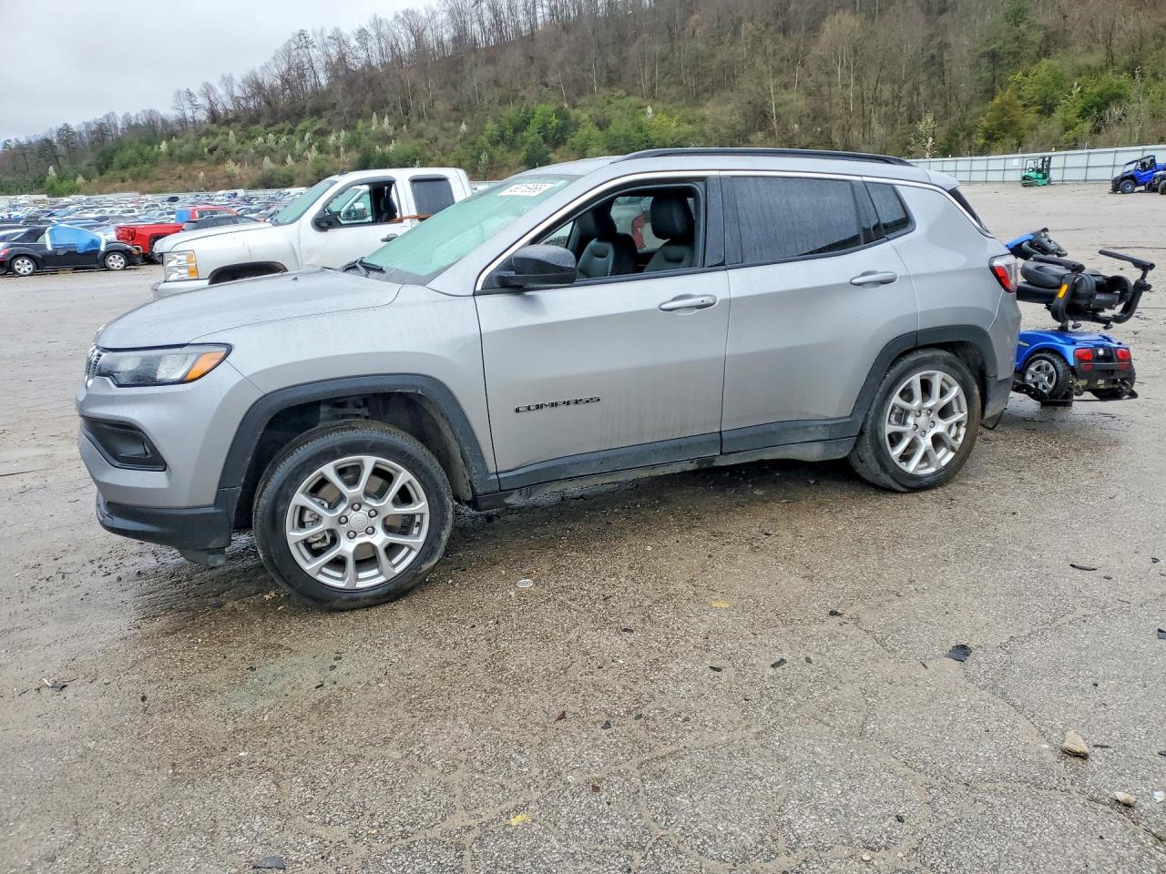 3C4NJDFN6RT601572 · 2024 JEEP COMPASS