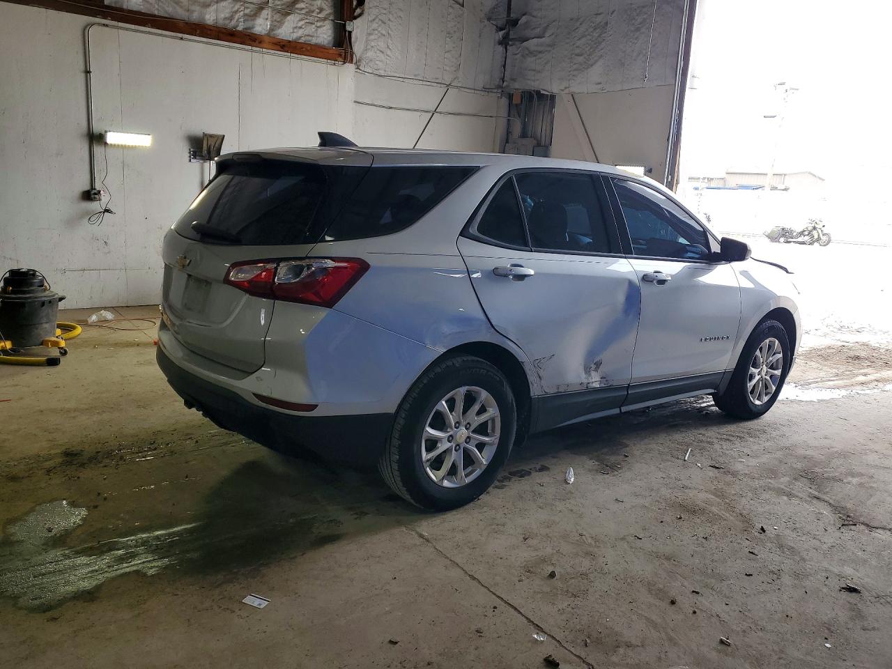 3GNAXHEV4KL151049 · 2019 CHEVROLET EQUINOX · 3/13