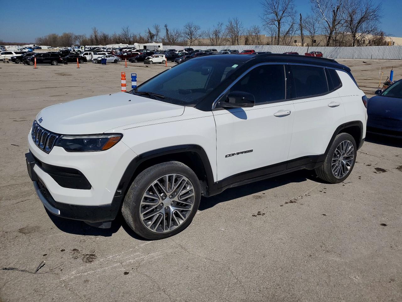 3C4NJDCN8PT571380 · 2023 JEEP COMPASS
