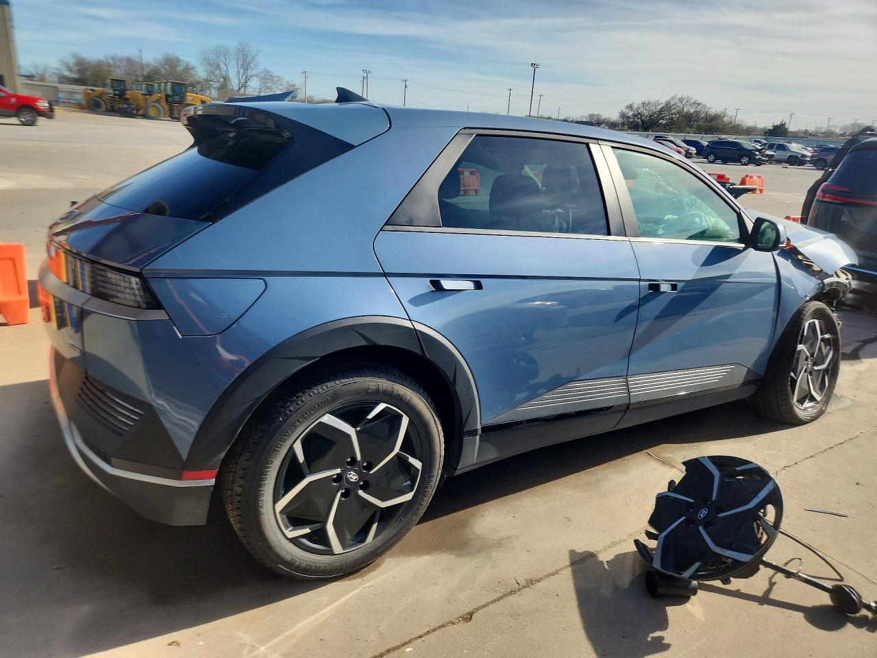 KM8KNDAF0PU231919 · 2023 HYUNDAI IONIQ 5 · 3/14