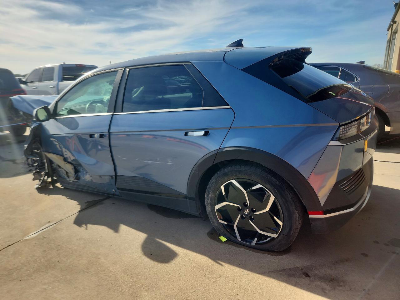 KM8KNDAF0PU231919 · 2023 HYUNDAI IONIQ 5 · 2/14