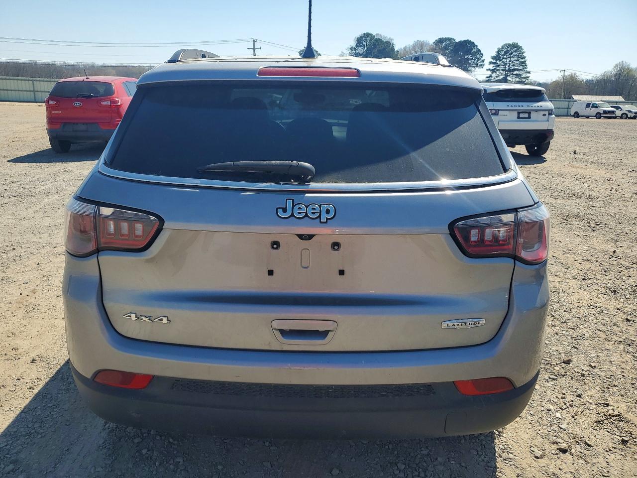 3C4NJDBB0KT696857 · 2019 JEEP COMPASS · 6/13
