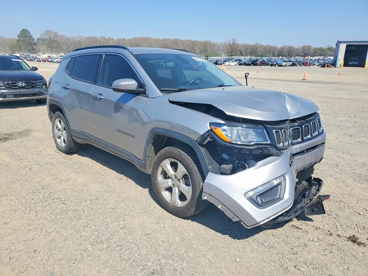 3C4NJDBB0KT696857 · 2019 JEEP COMPASS · 4/13