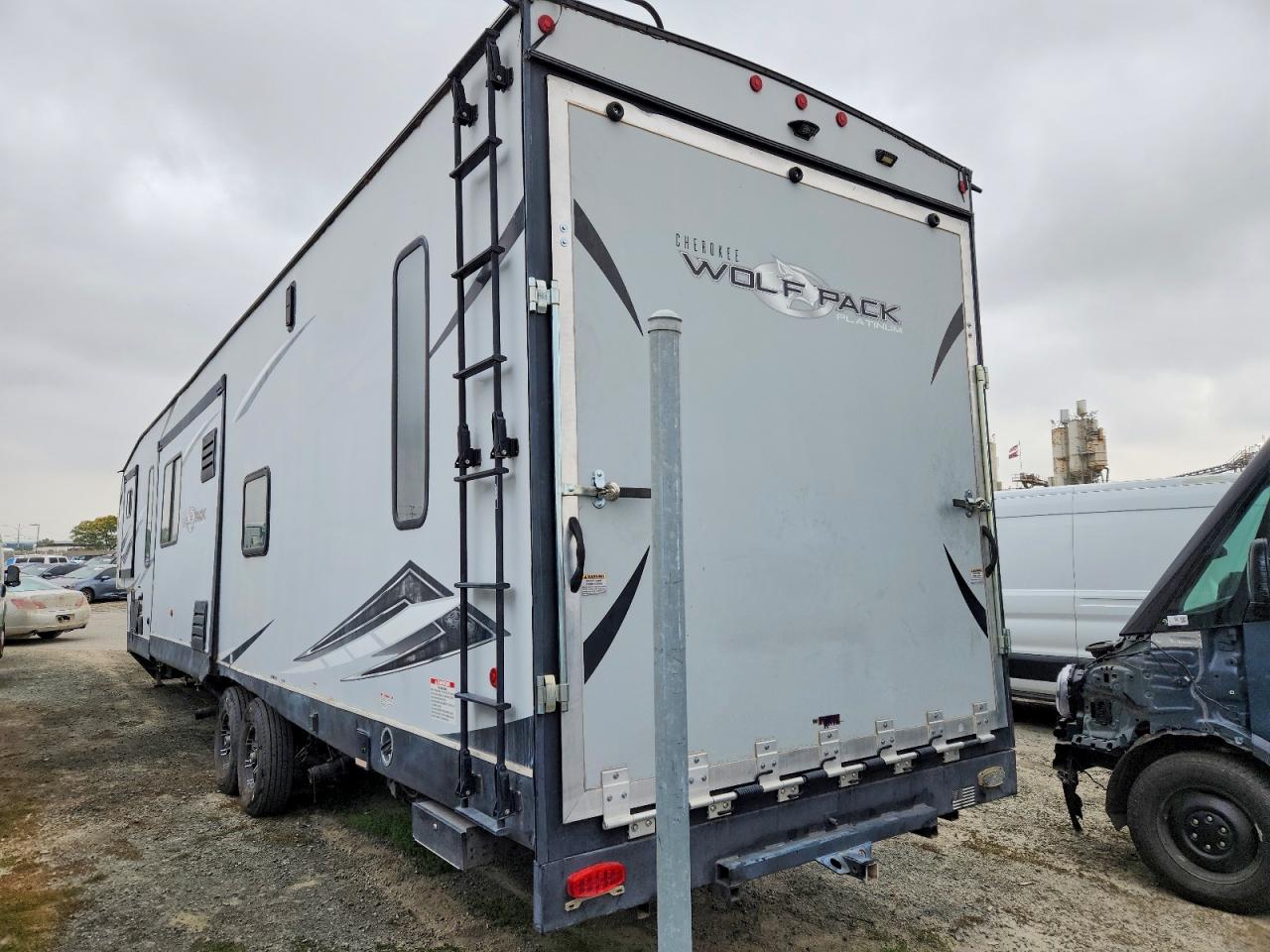 5ZT3CT2B6M1217023 · 2021 FOREST RIVER CHEROKEE TIMBERWOLF · 3/10