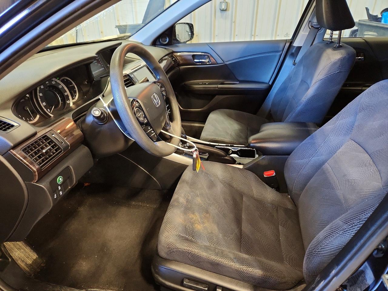 1HGCR2F05GA079161 · 2016 HONDA ACCORD · 7/12