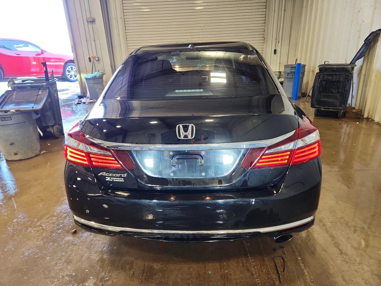 1HGCR2F05GA079161 · 2016 HONDA ACCORD · 6/12