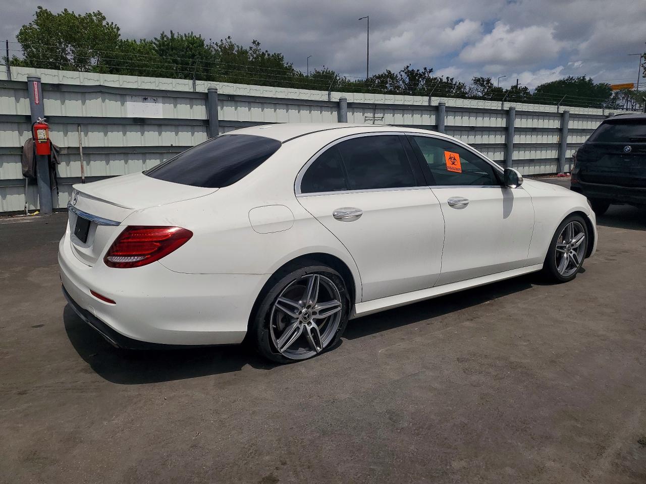 WDDZF4JB4KA504289 · 2019 MERCEDES-BENZ E · 3/12