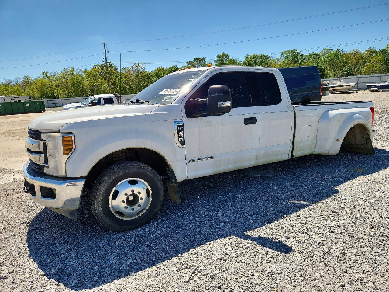 1FT8X3CT2KEC44616 · 2019 FORD F350
