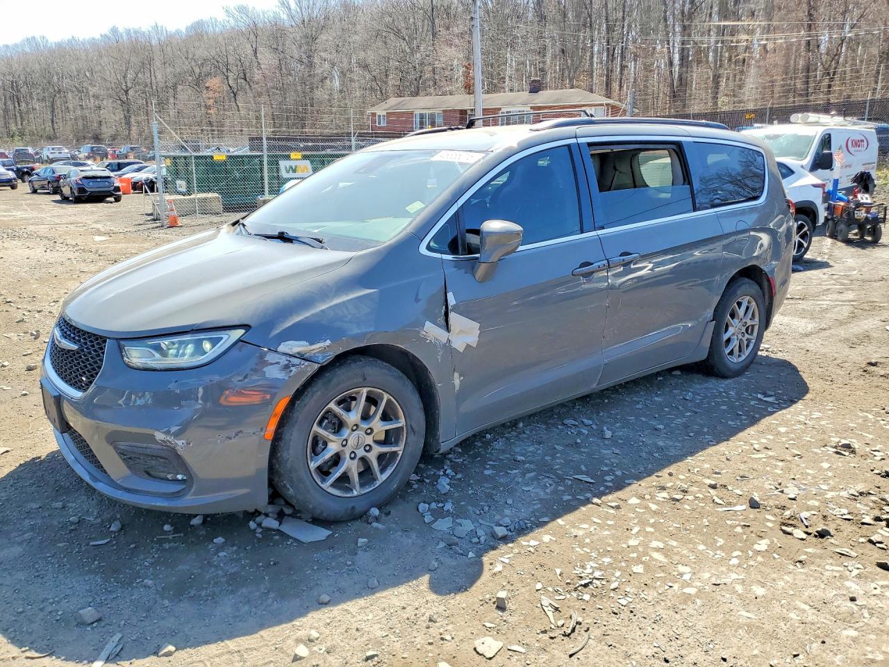 2C4RC1BG6NR142879 · 2022 CHRYSLER PACIFICA