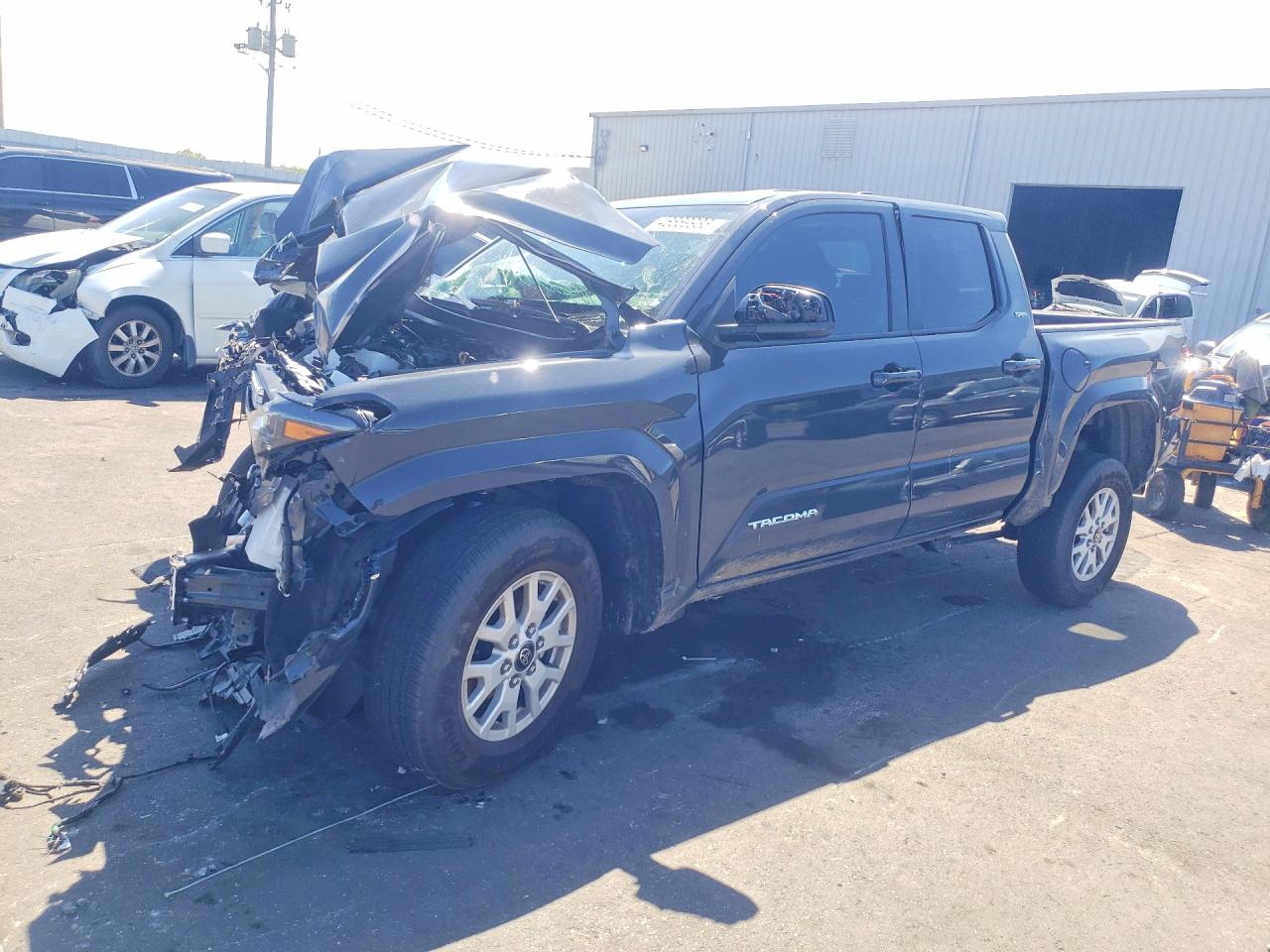 3TYLB5JN5ST080656 · 2025 TOYOTA TACOMA