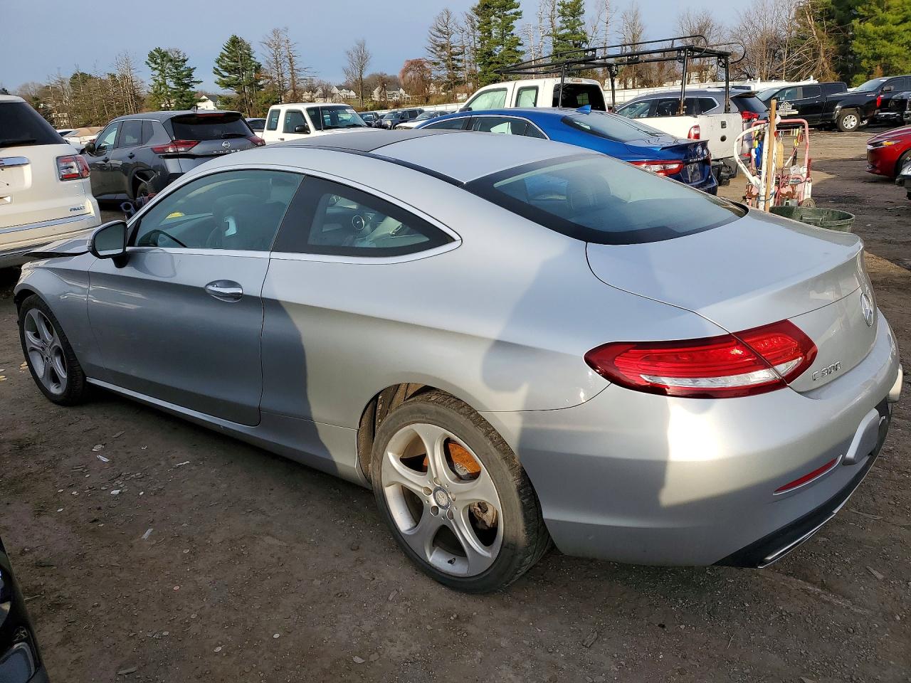 WDDWJ4KB2HF333053 · 2017 MERCEDES-BENZ C · 2/12