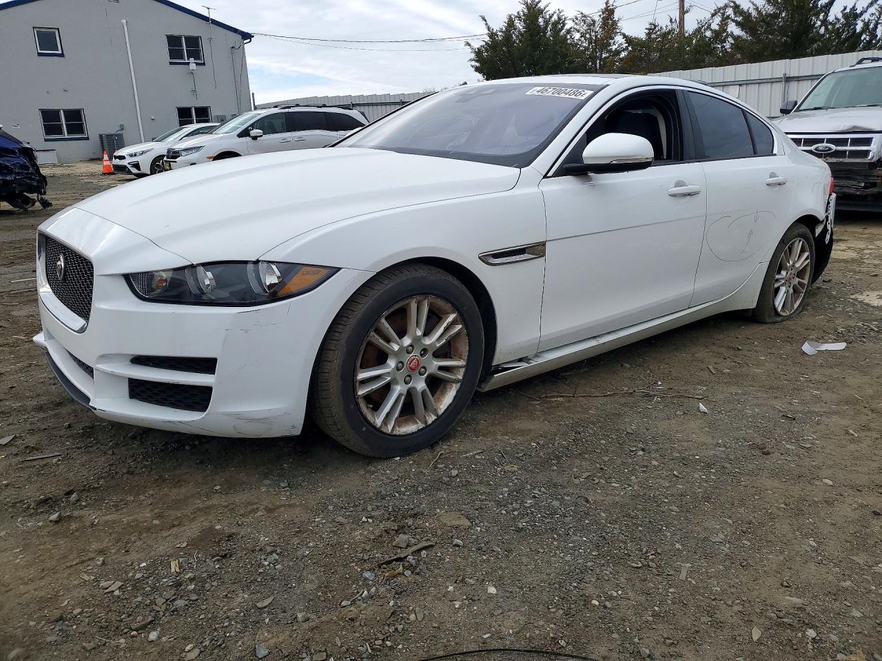 2017 JAGUAR XE