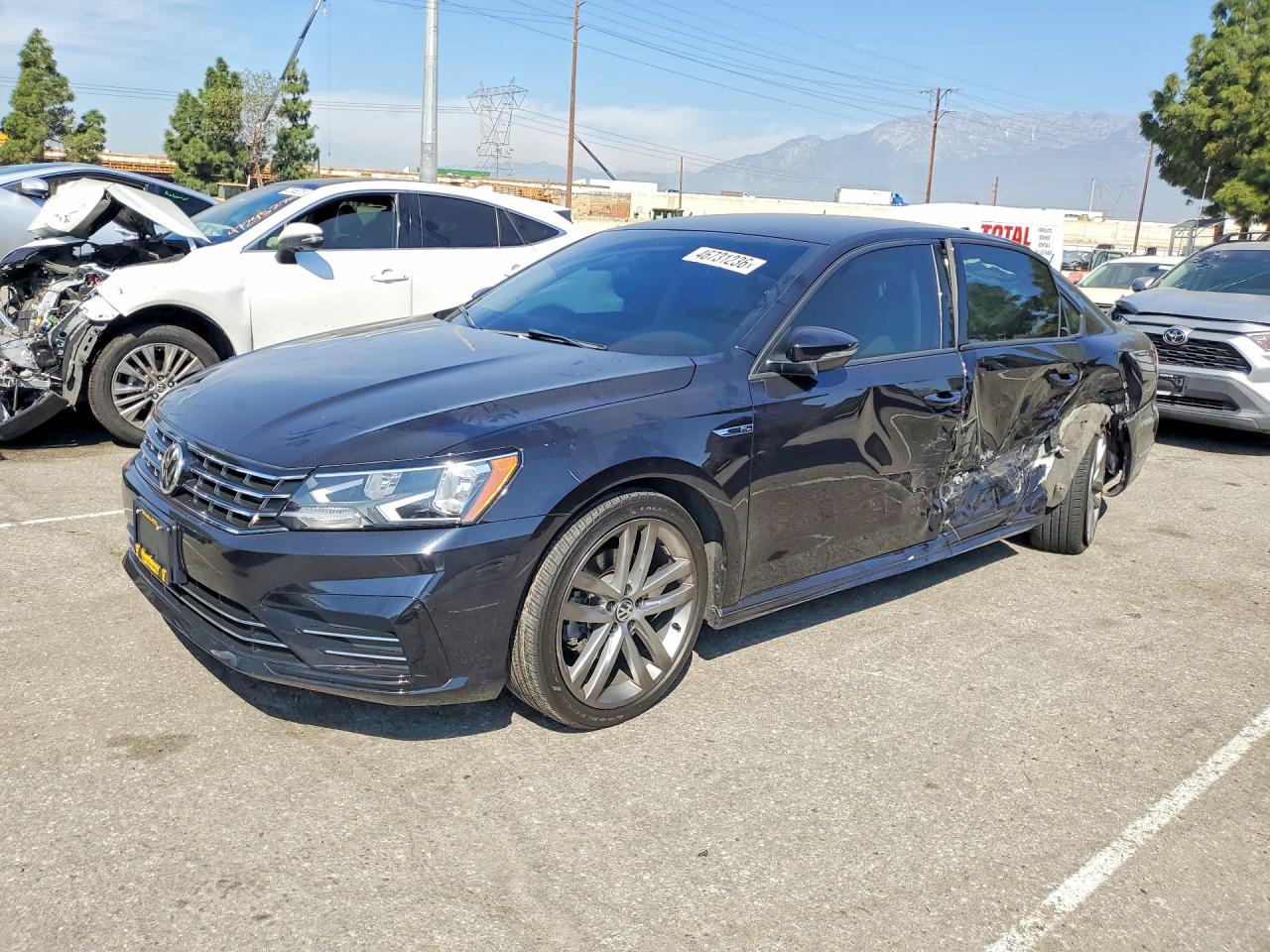 1VWAA7A33JC028357 · 2018 VOLKSWAGEN PASSAT