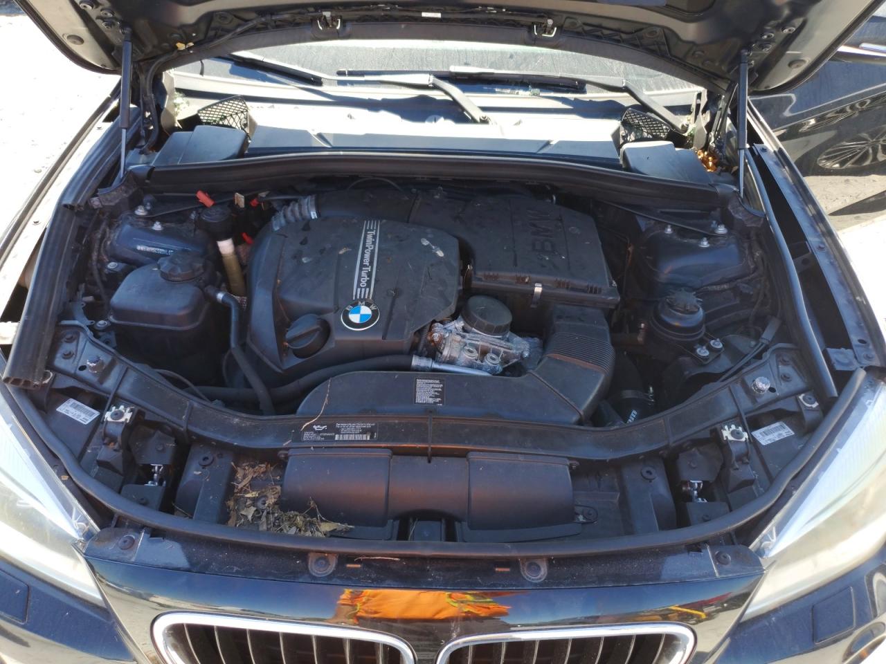 WBAVM5C52DVL63968 · 2013 BMW X1 · 12/13