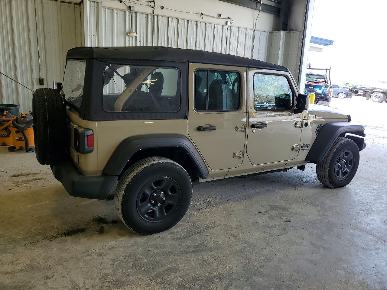 1C4HJXDN3NW226875 · 2022 JEEP WRANGLER UNLIMITED · 3/13