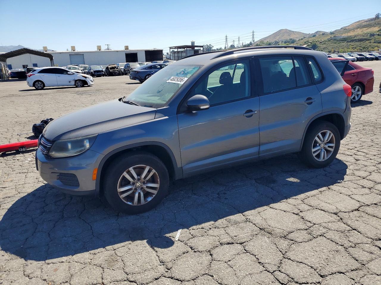 WVGAV7AX9FW613035 · 2015 VOLKSWAGEN TIGUAN