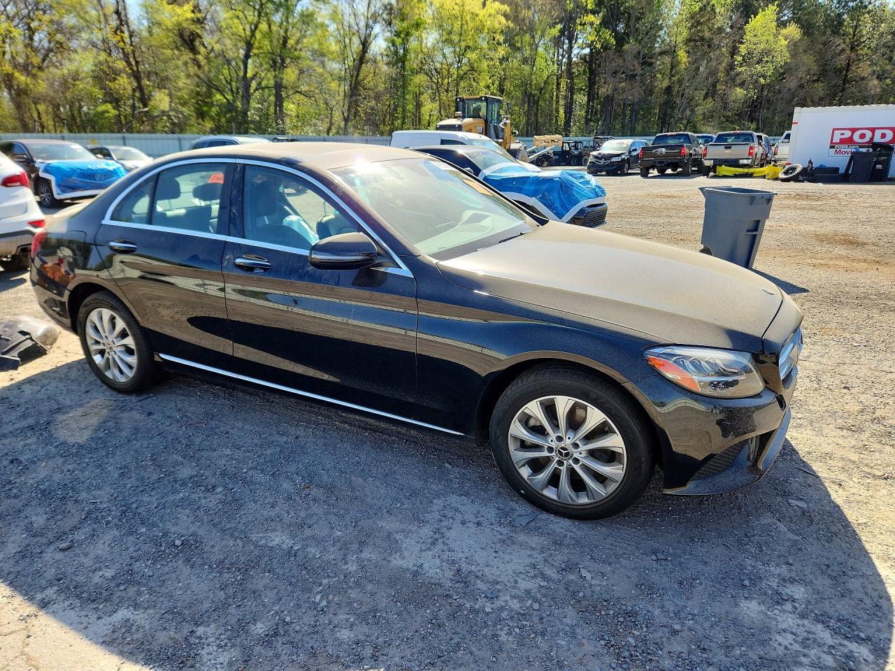55SWF8EB0KU302117 · 2019 MERCEDES BENZ C · 4/13