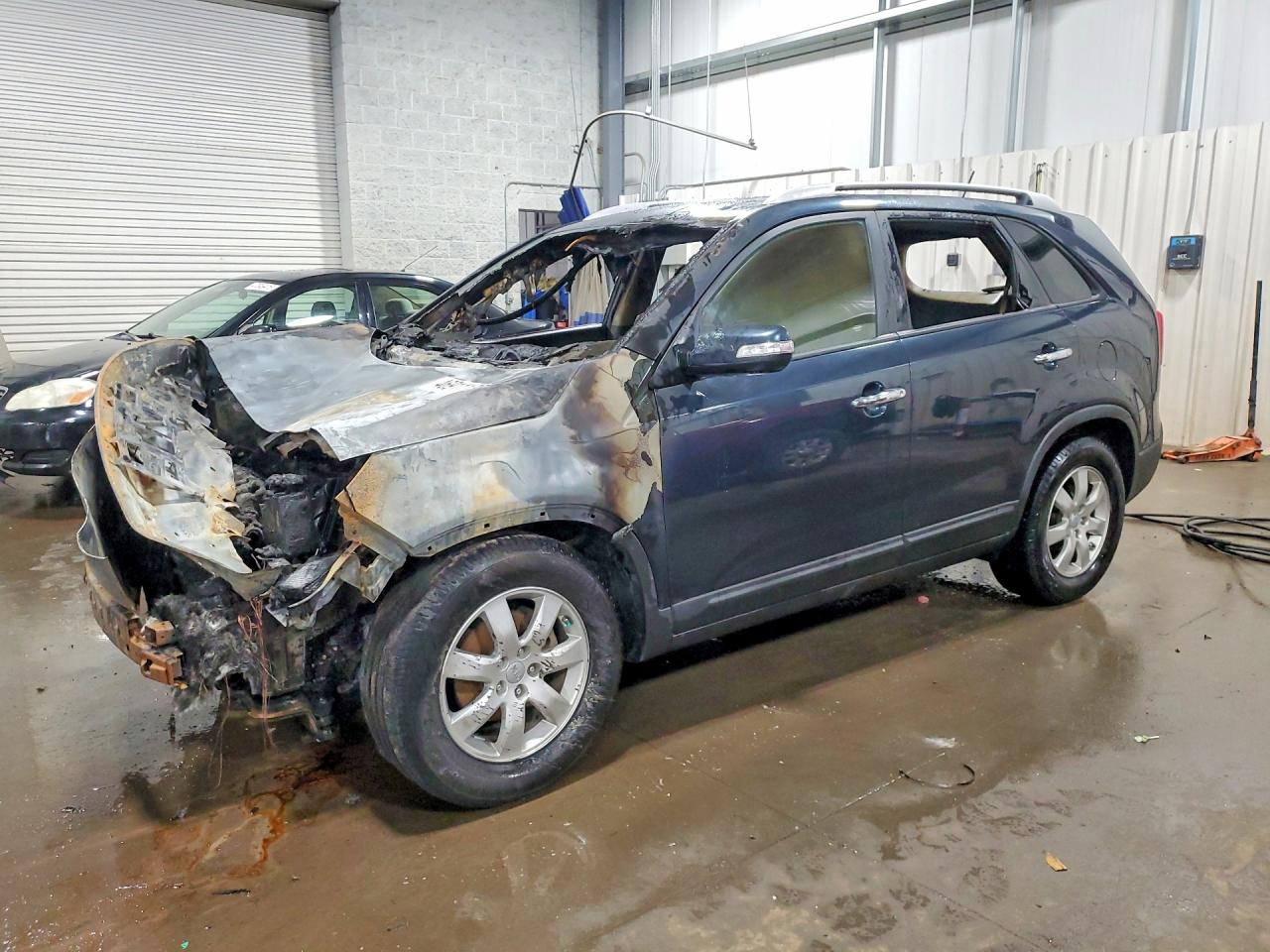 5XYKT3A68DG365577 · 2013 KIA SORENTO