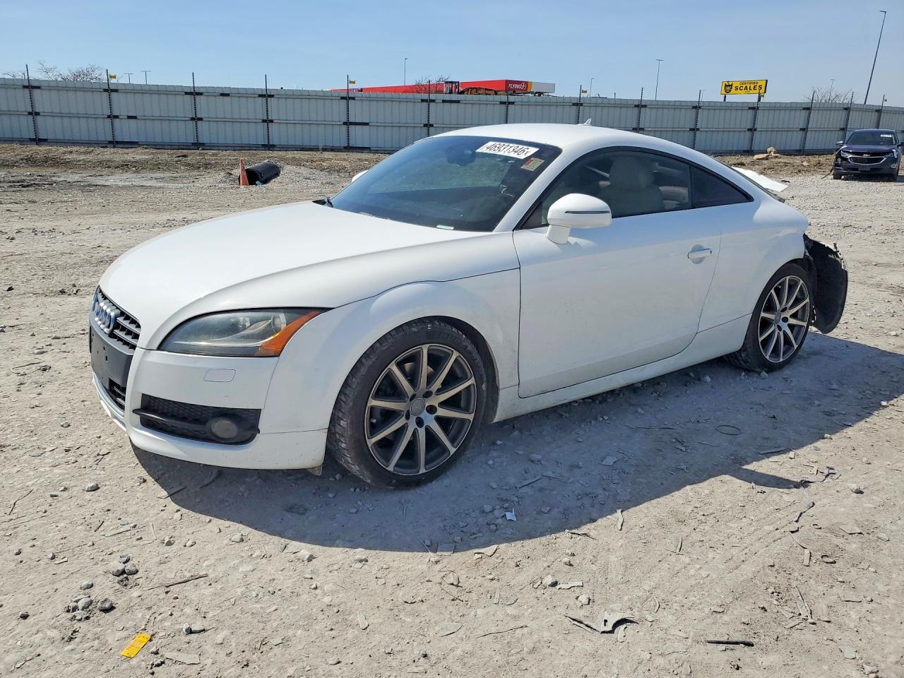 TRUKFAFK1A1021902 · 2010 AUDI TT