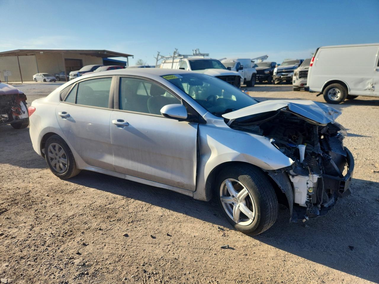 3KPA24AD3ME366300 · 2021 KIA RIO · 4/13