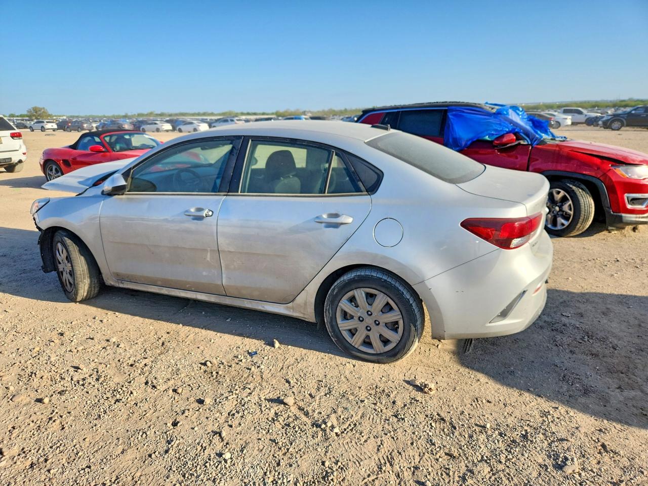 3KPA24AD3ME366300 · 2021 KIA RIO · 2/13