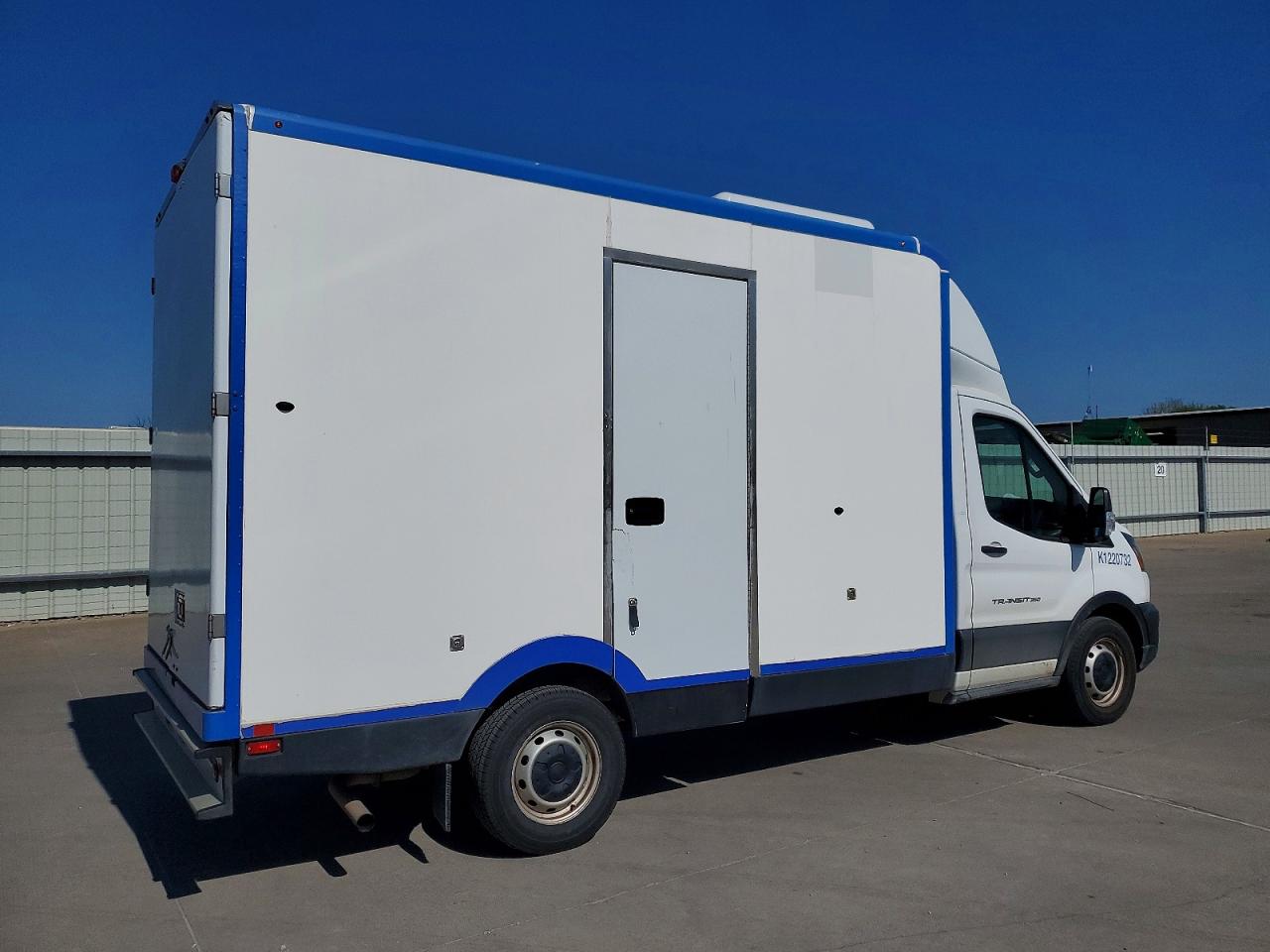 1FDBW5Z89NKA01703 · 2022 FORD TRANSIT · 4/10
