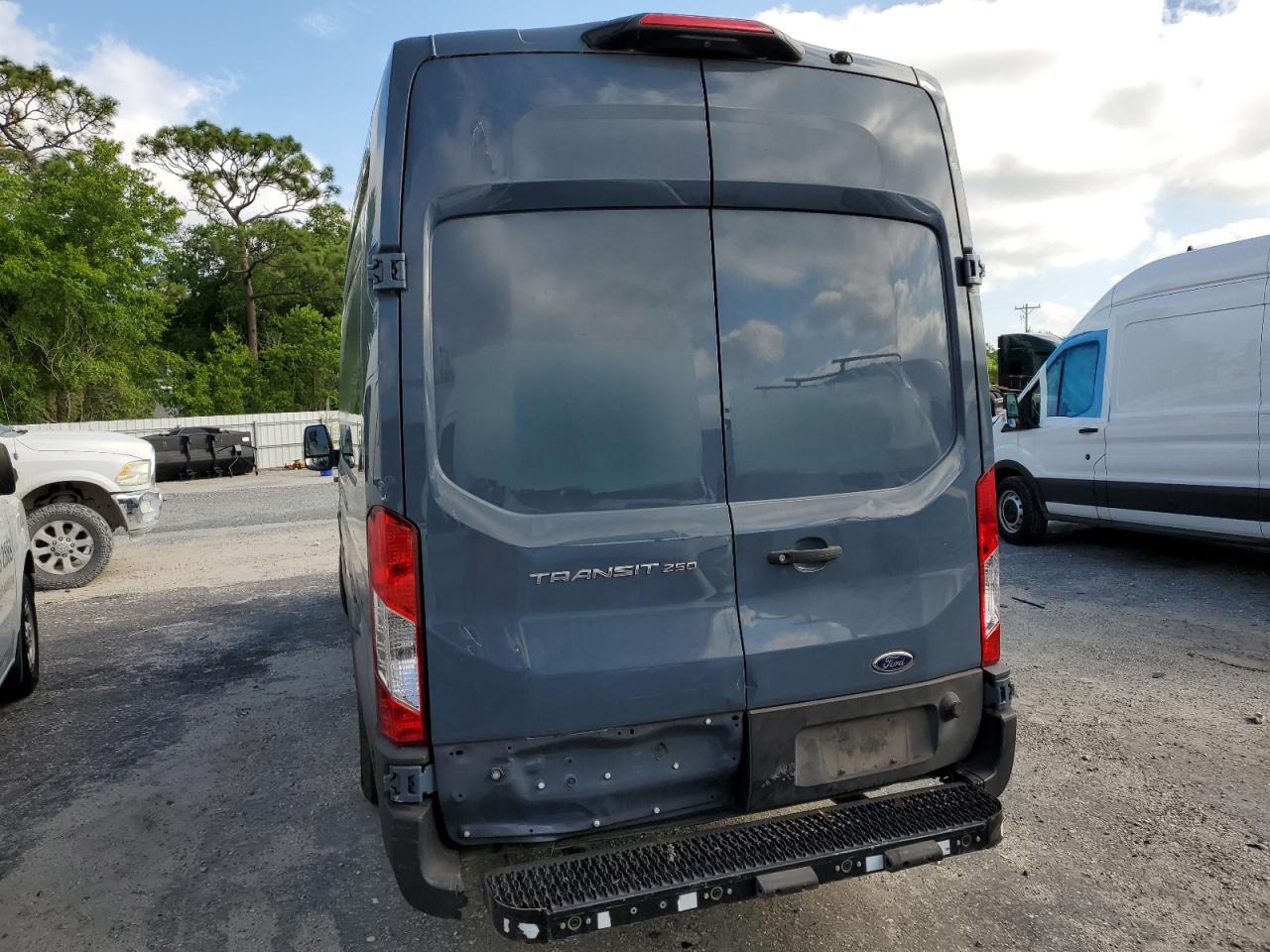 1FTBR3X86LKA72521 · 2020 FORD TRANSIT · 6/13
