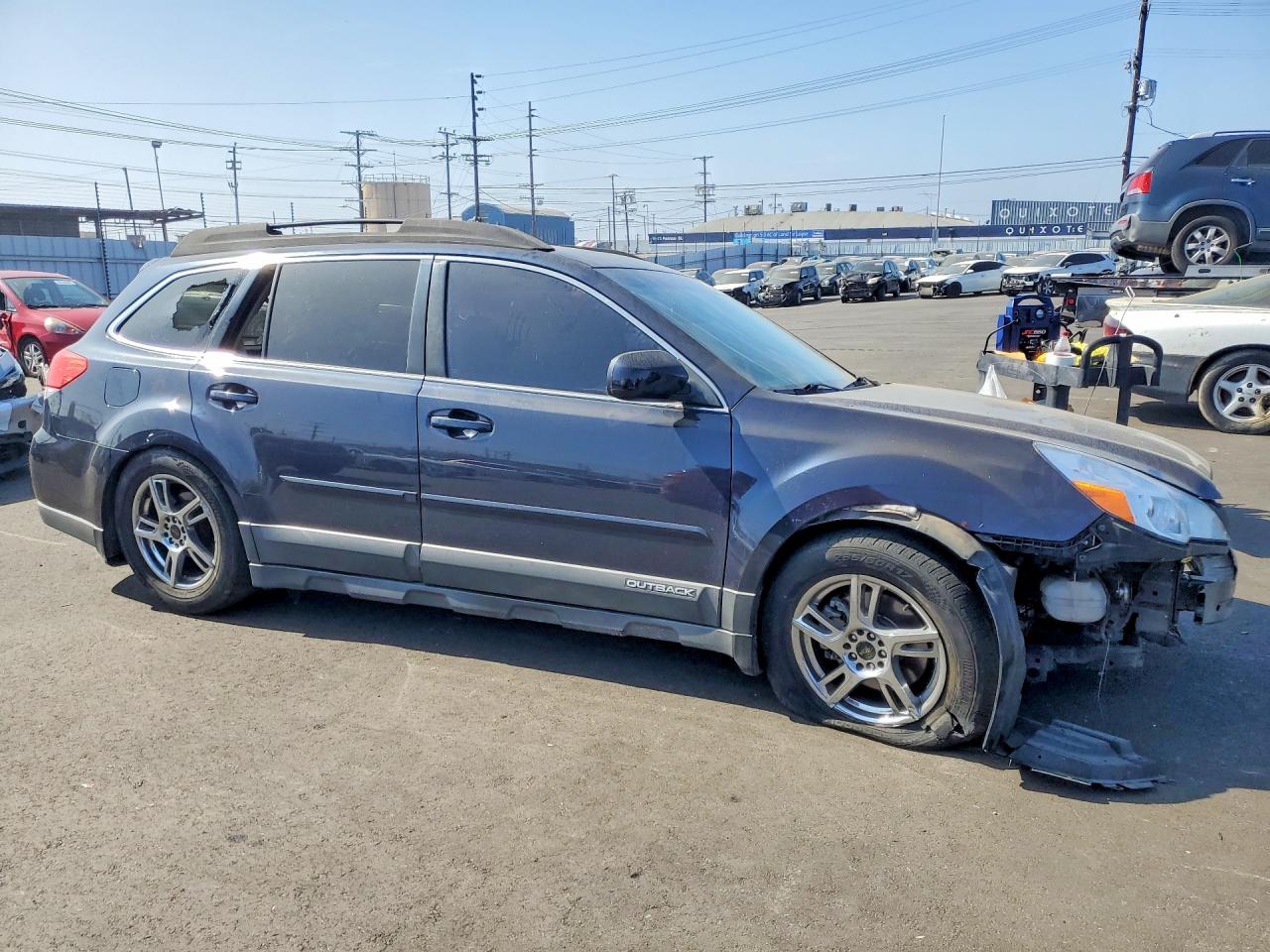 4S4BRDKC8D2288983 · 2013 SUBARU OUTBACK · 4/14