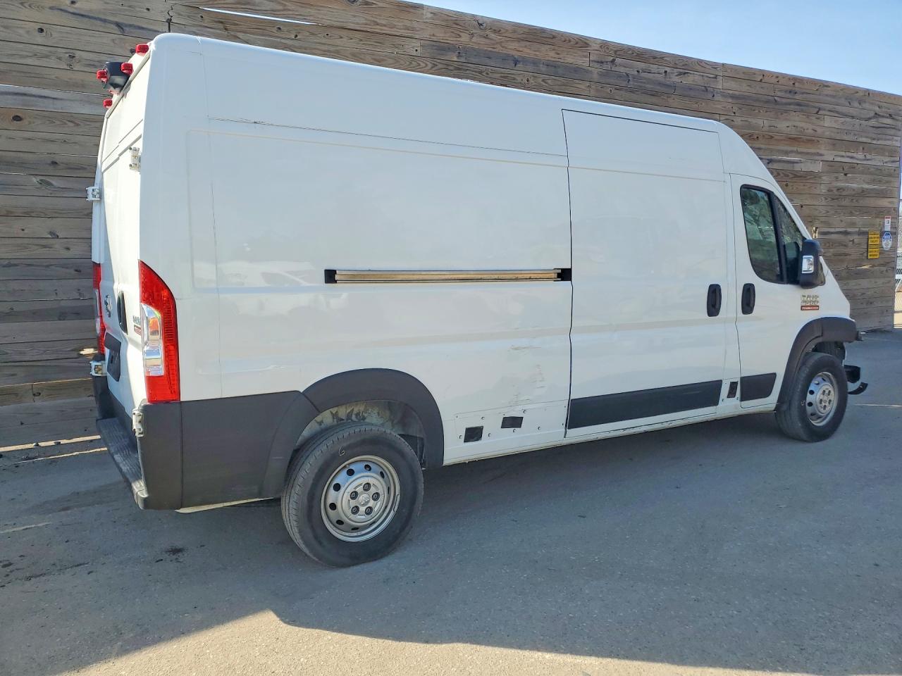 3C6LRVDGXNE121552 · 2022 RAM PROMASTER 2500 · 3/14