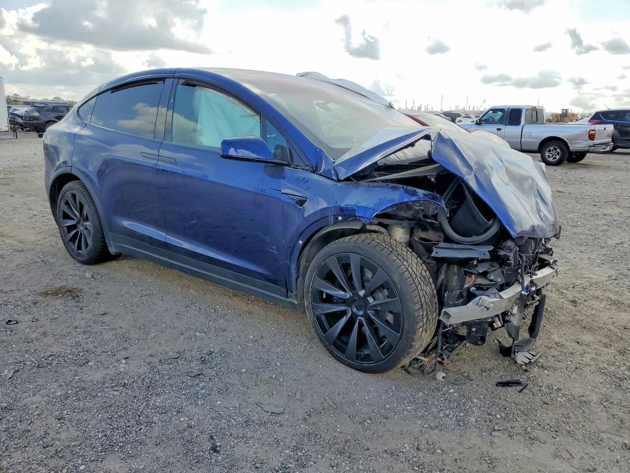 7SAXCBE62NF352829 · 2022 TESLA MODEL X · 4/13