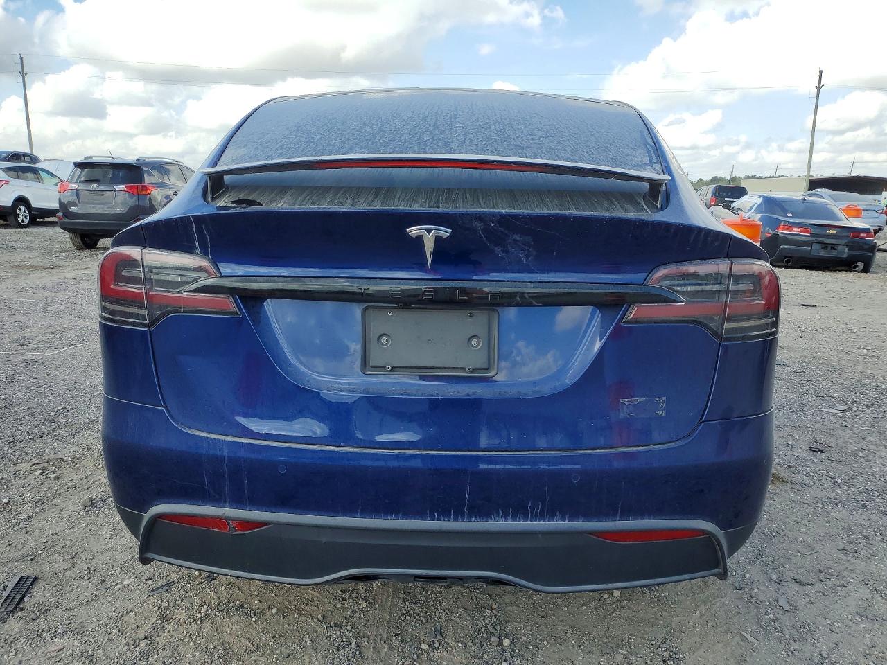 7SAXCBE62NF352829 · 2022 TESLA MODEL X · 6/13